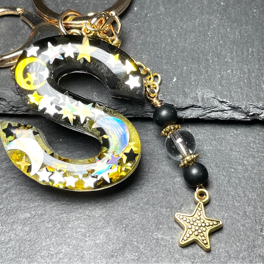Custom Made Gold Starry Letter “S” Keychain with Clear Quartz and Onyx Charm - Picture 8 of 8